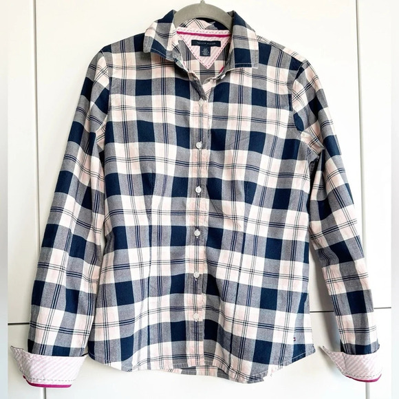 Tommy Hilfiger Plaid Button Front Shirt Size Small Pink Blue Contrasting Cuffs - Picture 1 of 9
